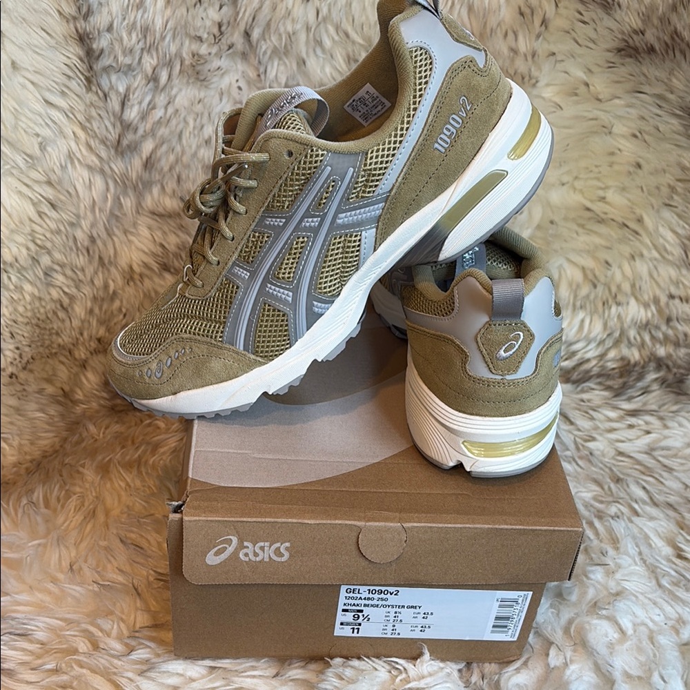 Asics Gel-1090v2  in Tan and Gray